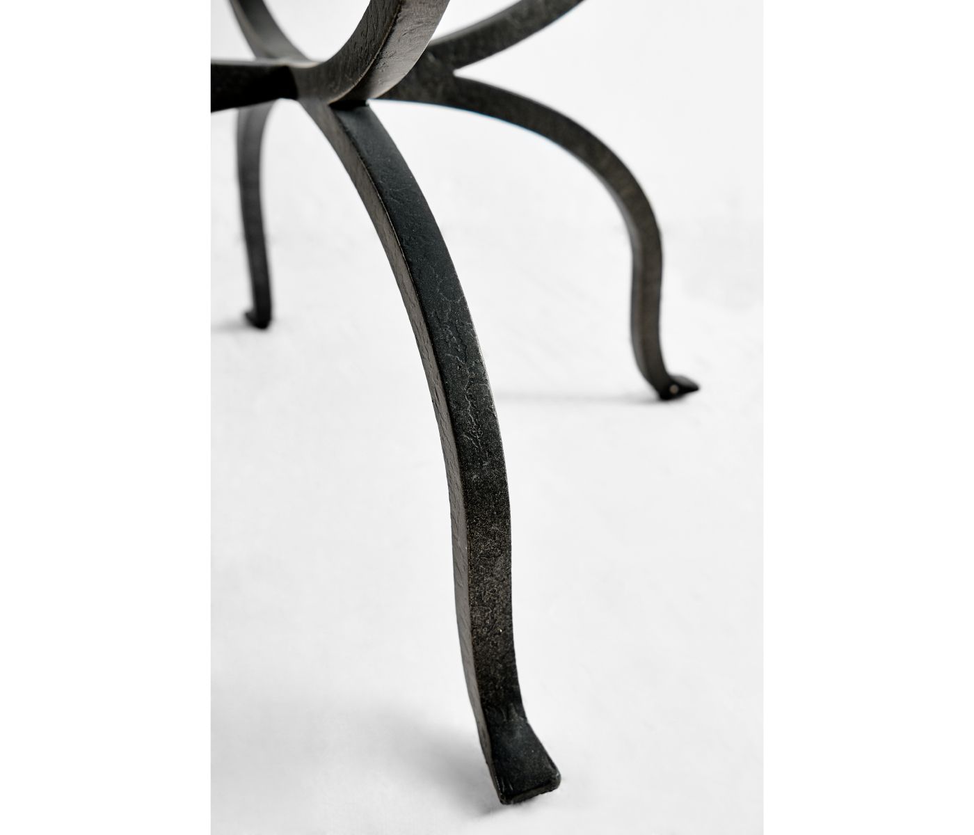 Casual Accents Bistro Round Centre Table