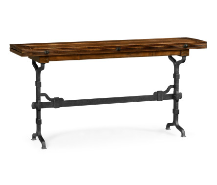 Casual Hunt Table
