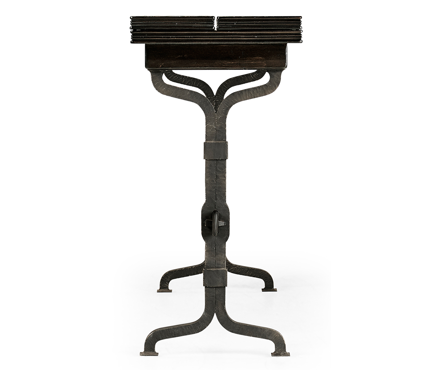 Casual Hunt Table