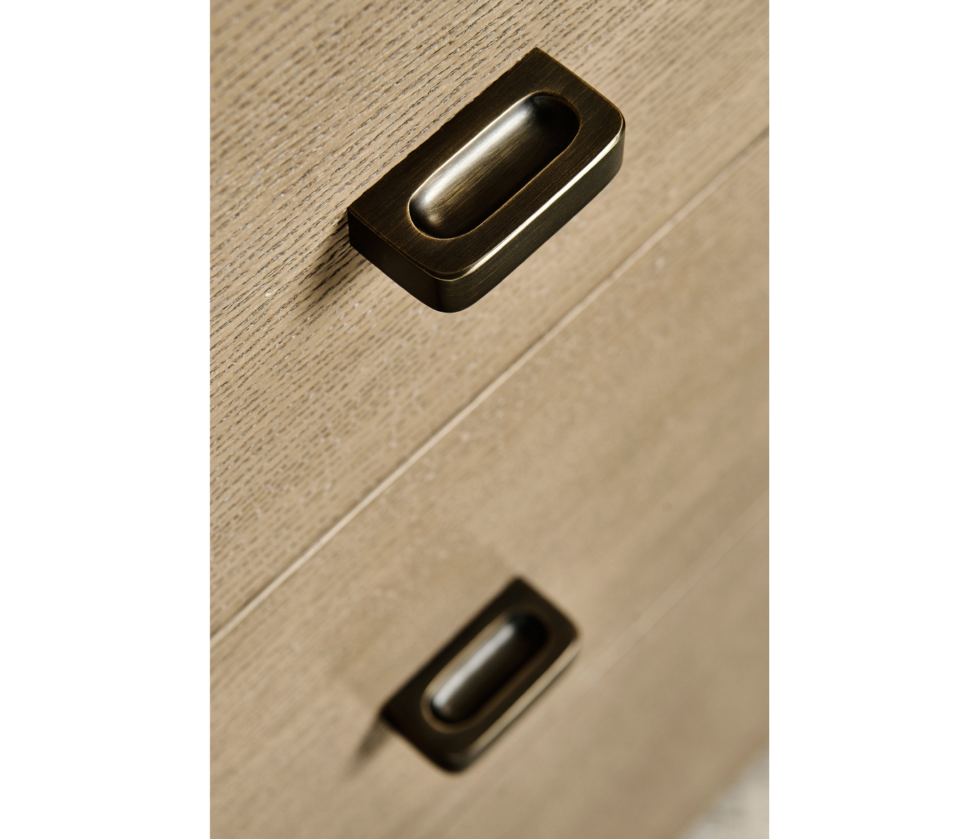 Cambrio Dresser