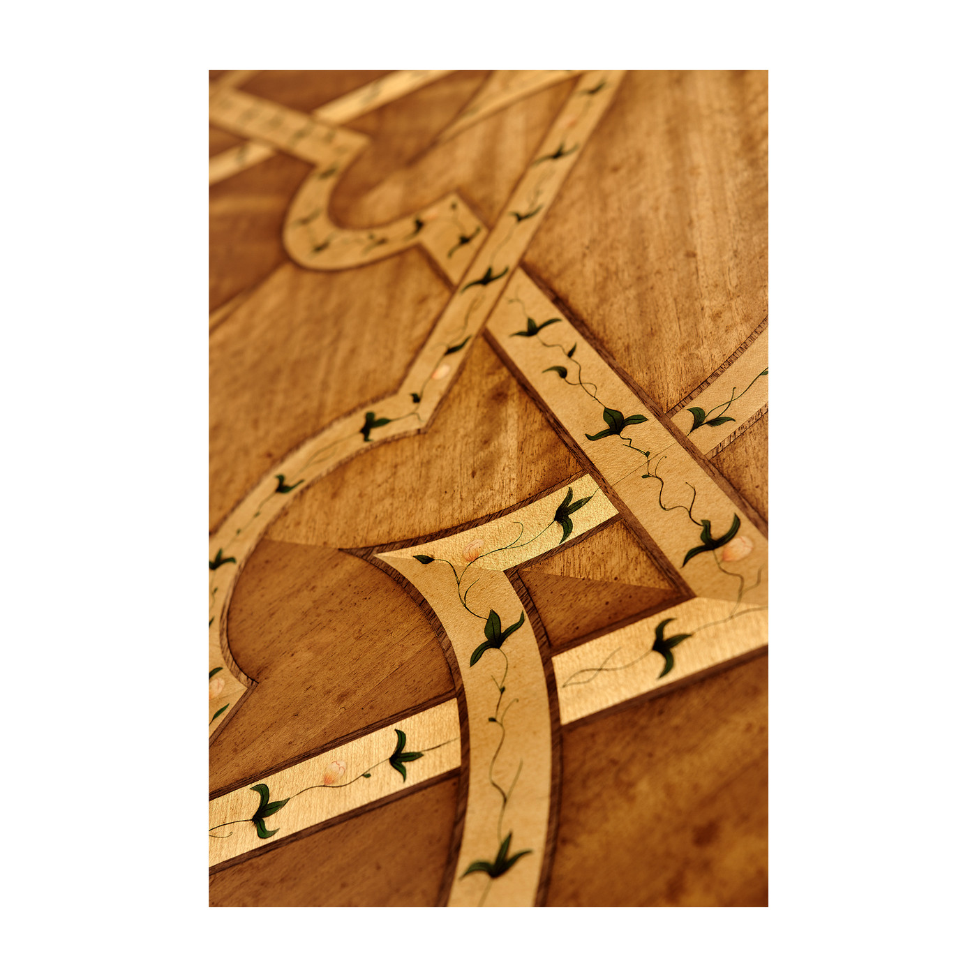 Satinwood & Marquetry round coffee table