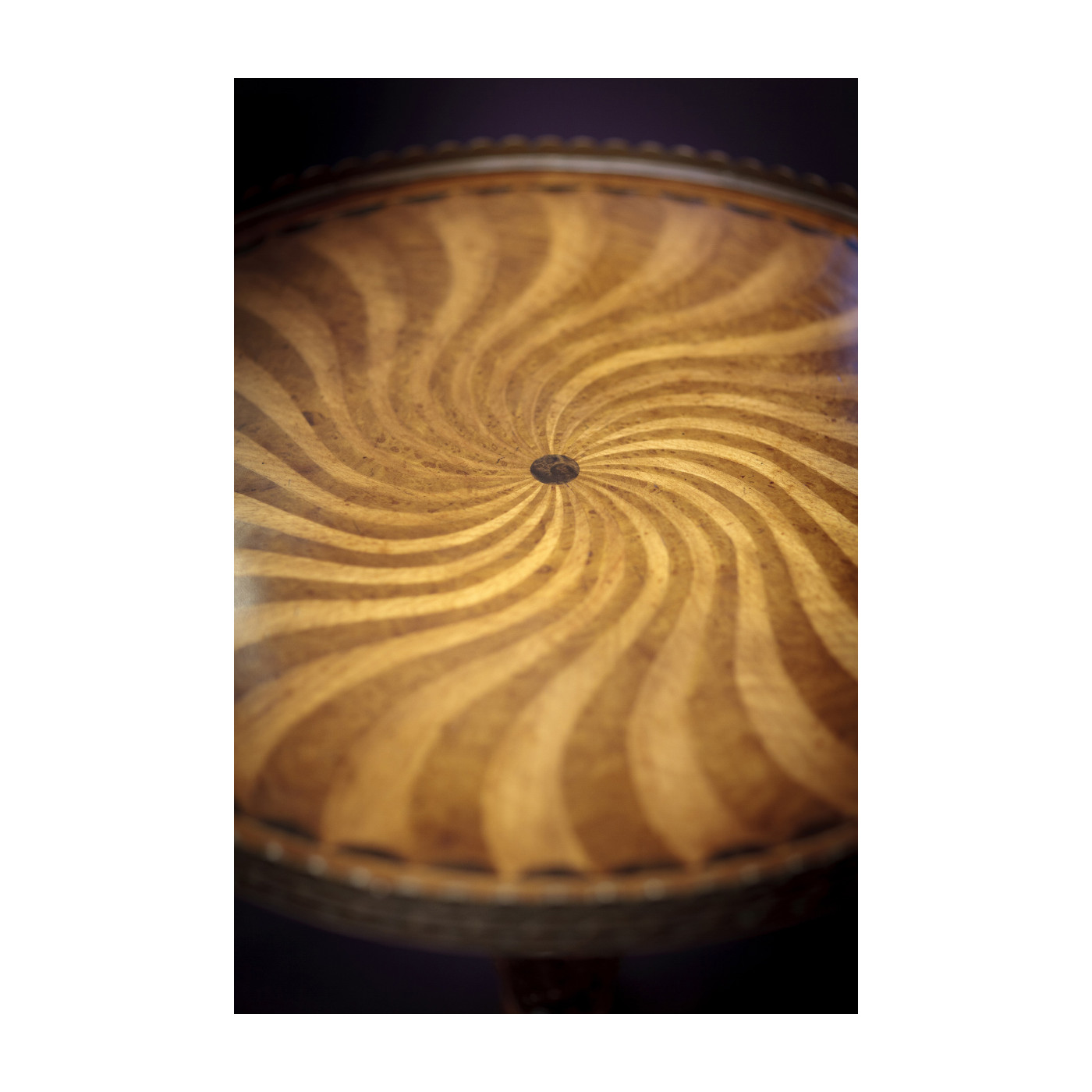 Spiral inlay lamp table