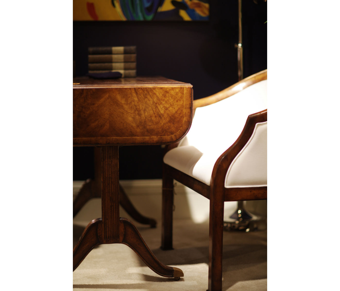 Plain upholstery walnut salon tub chair