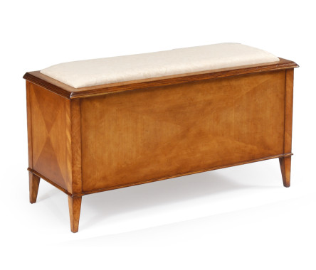 Blanket chest