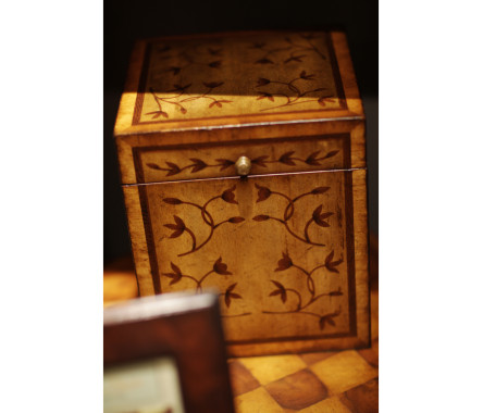 Sheraton Style Square Marquetry Box