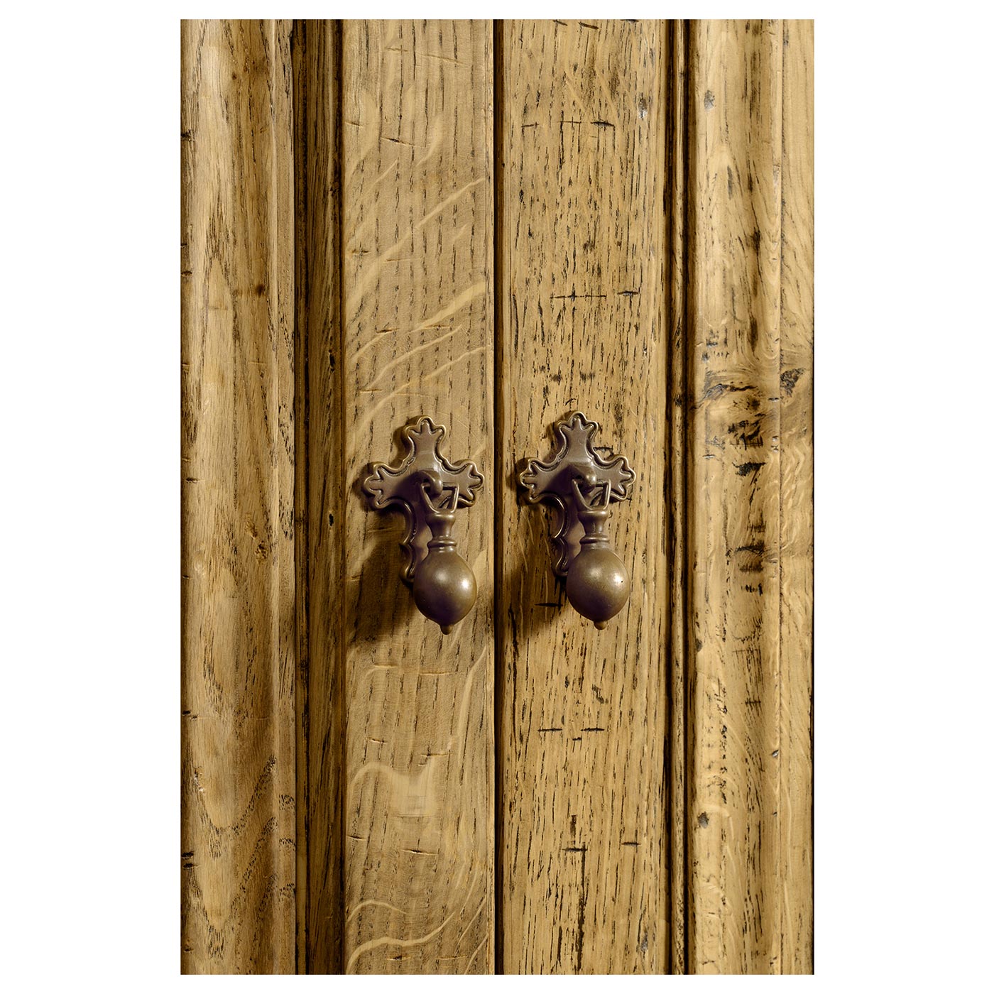 Elizabethan Style Natural Oak TV Cabinet