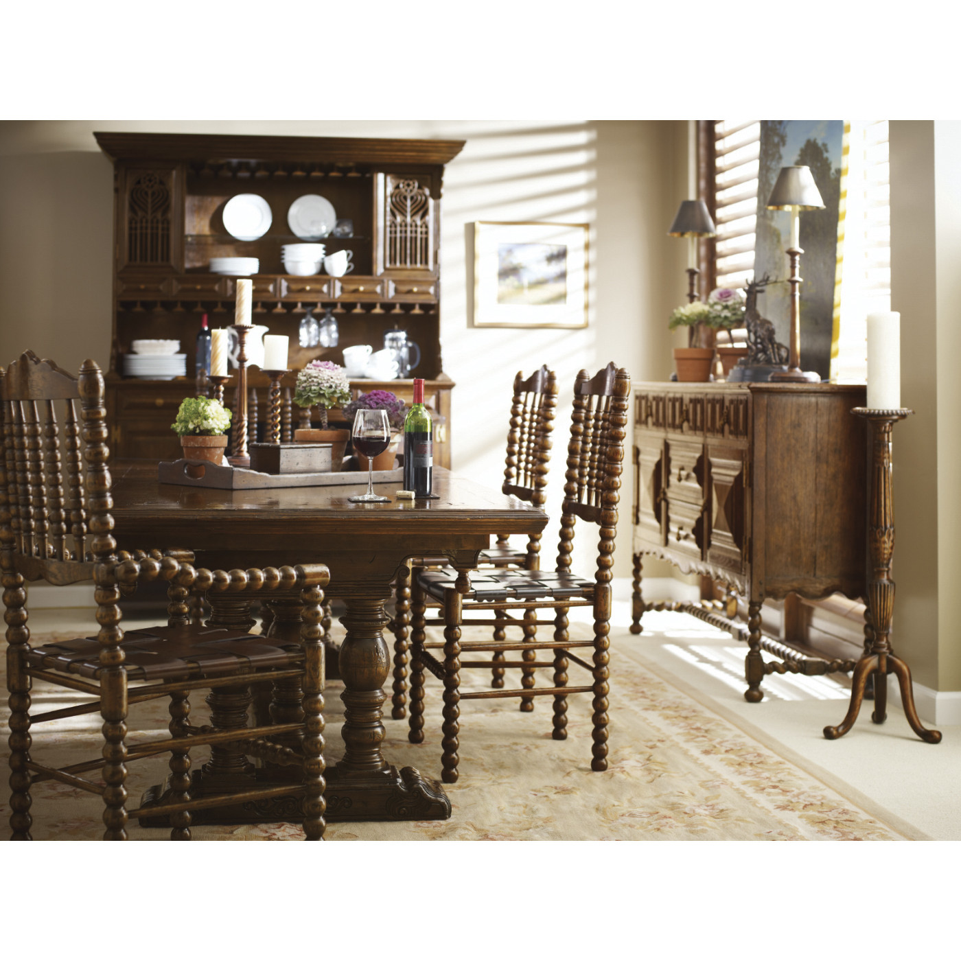 Neo-Classical Floor Standing Candlestick (Medium)