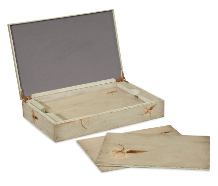 Placemats Box with Painted Floral Design