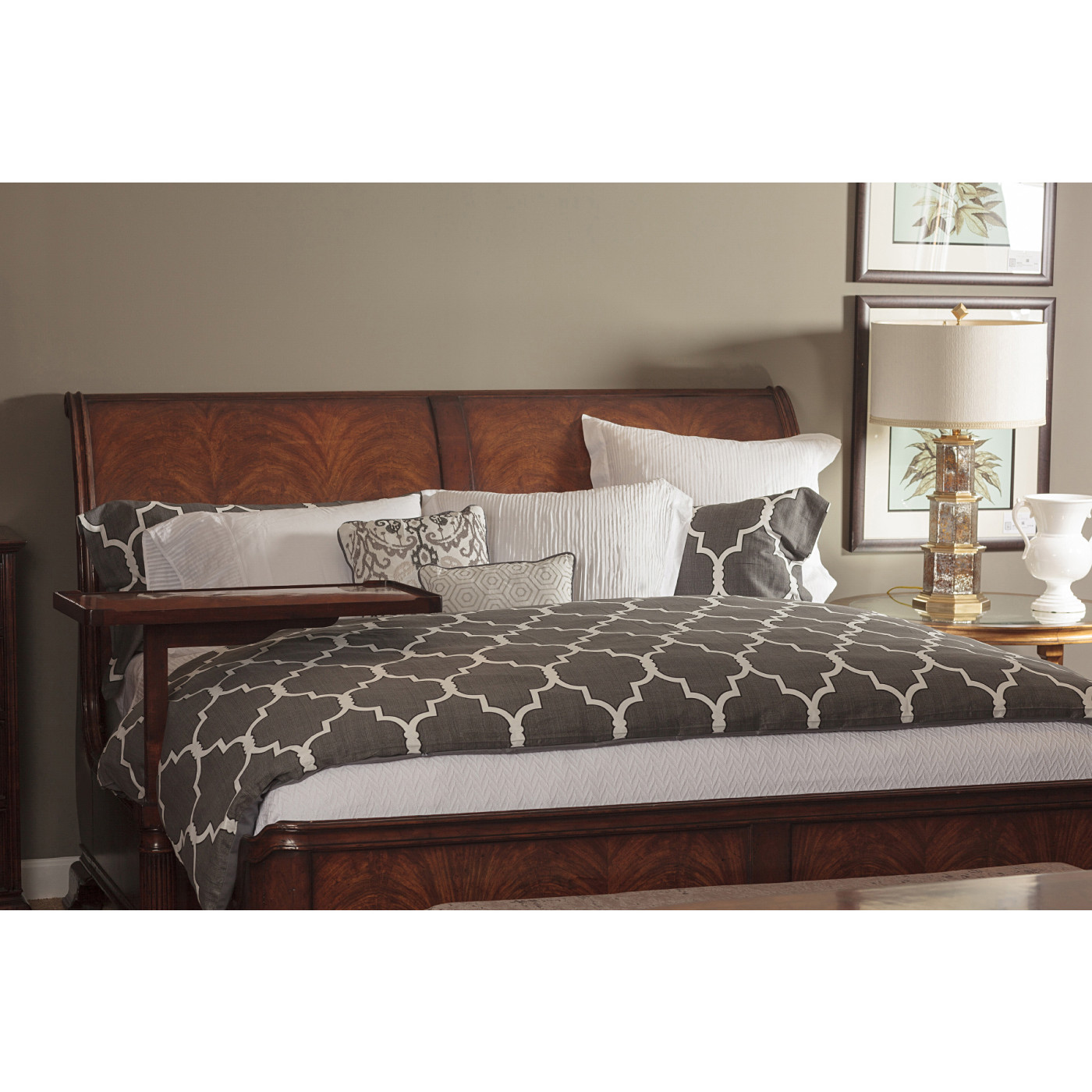 Walnut Sleigh US Queen Bed