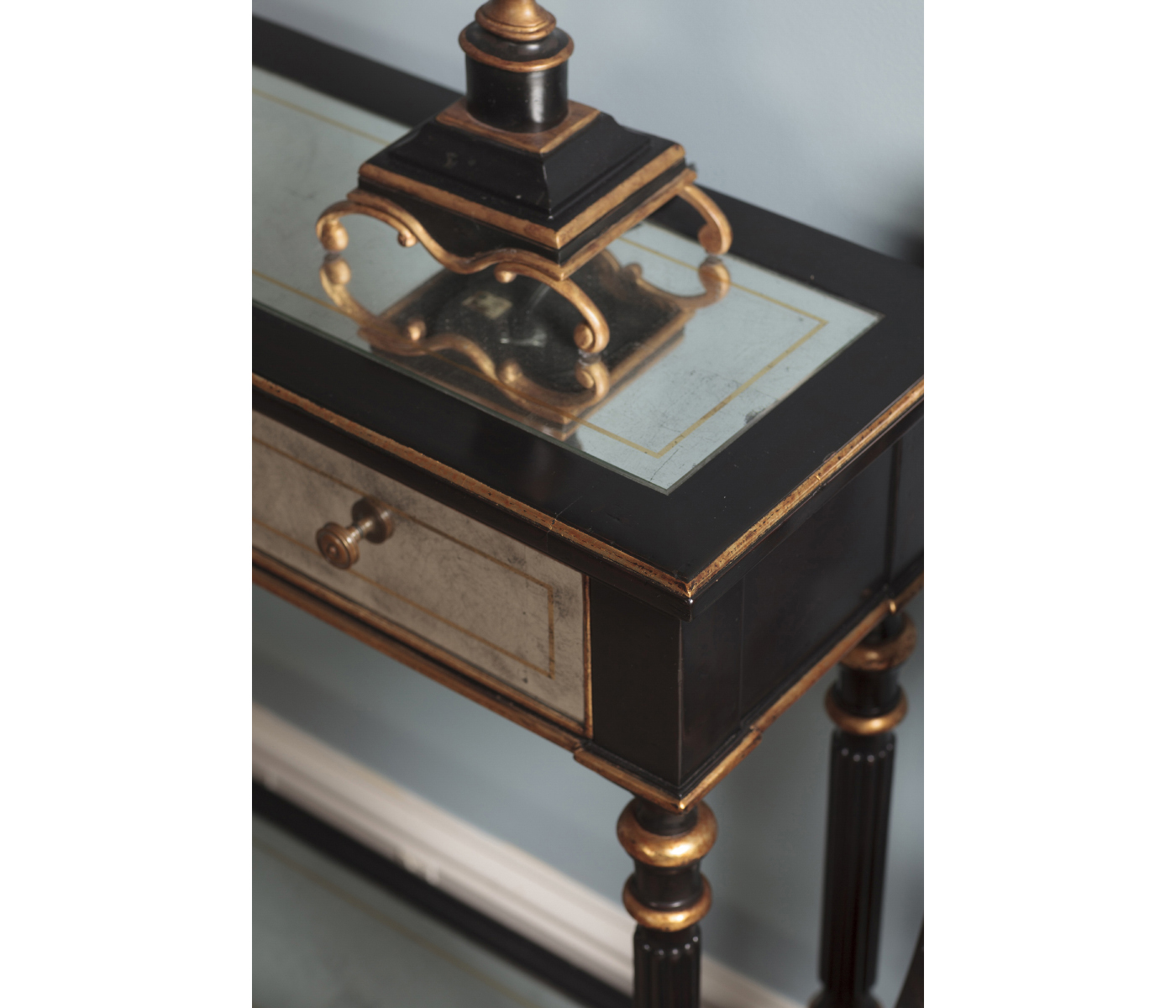 Black & Mirrored console