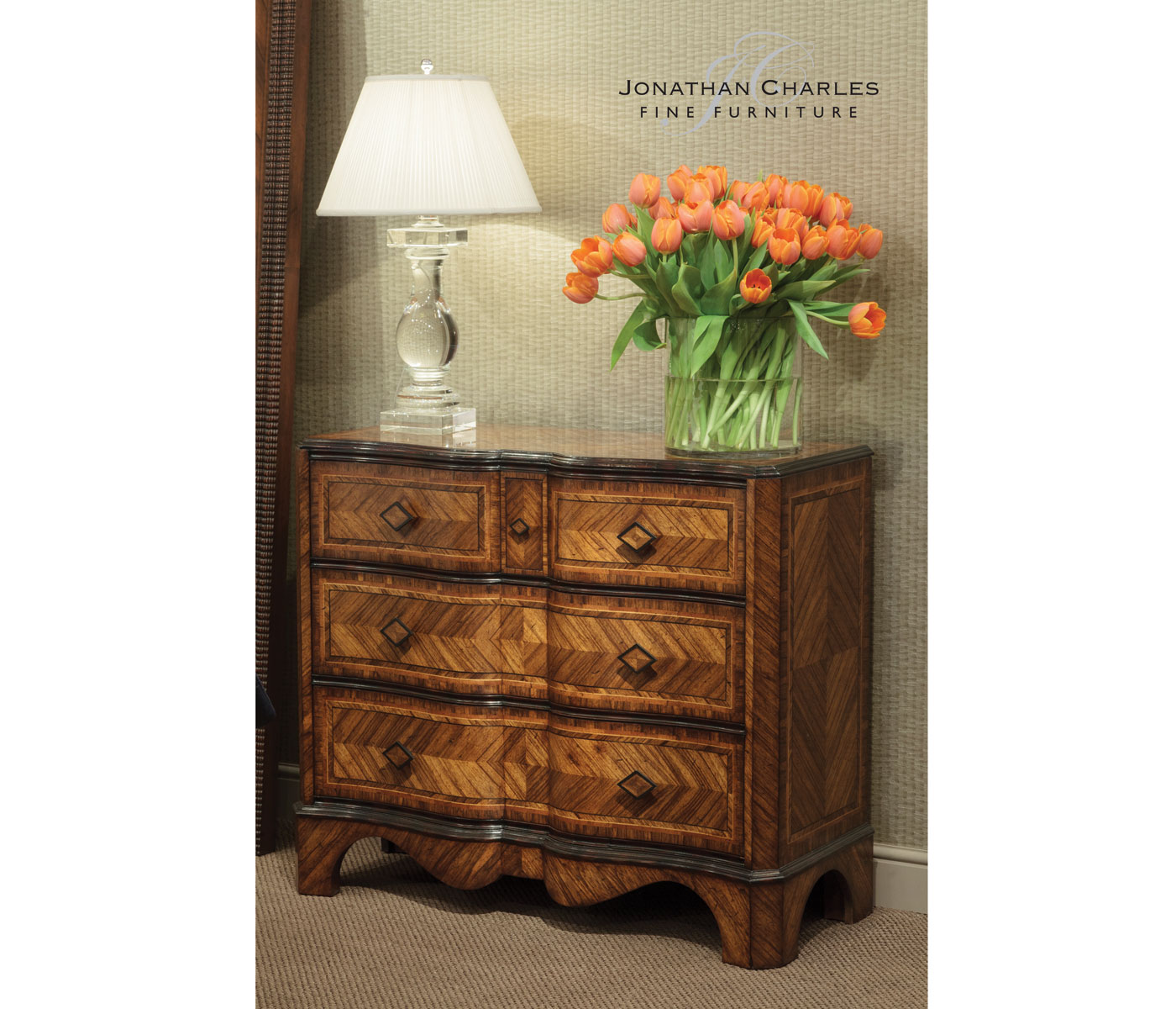 Large argentinian walnut chest of drawers