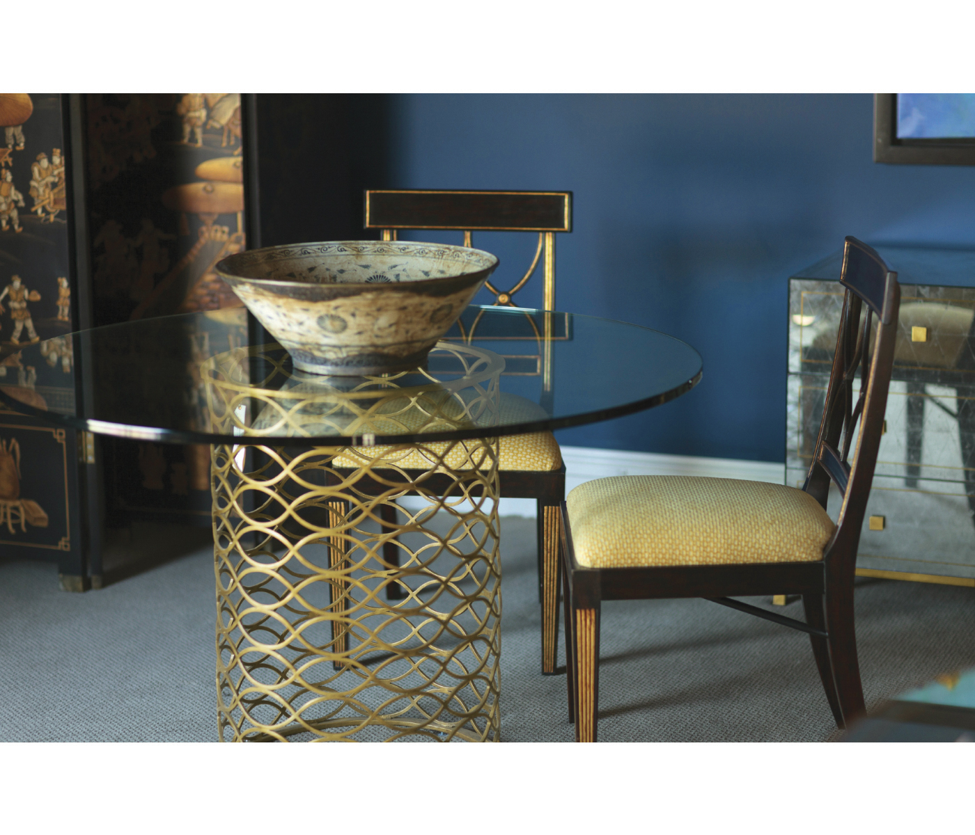 Regency Black Painted Curved Back Side Chair