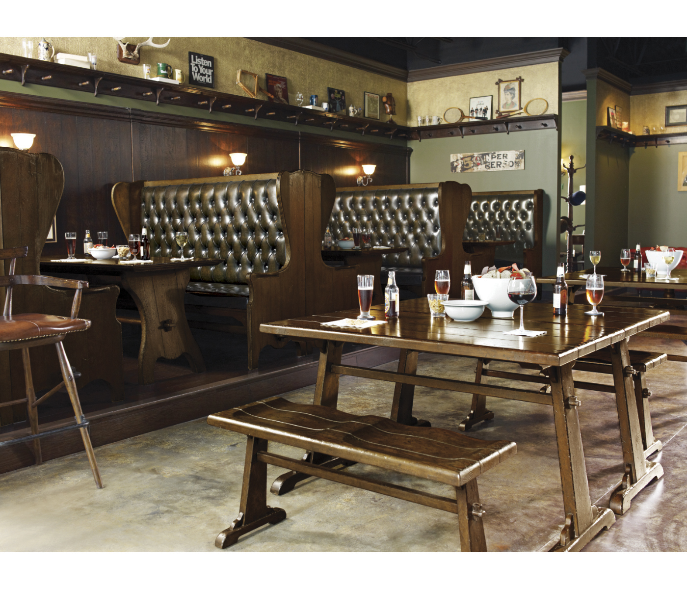 Grey Oak Tavern Settle with Dark Grey Leather Upholstery