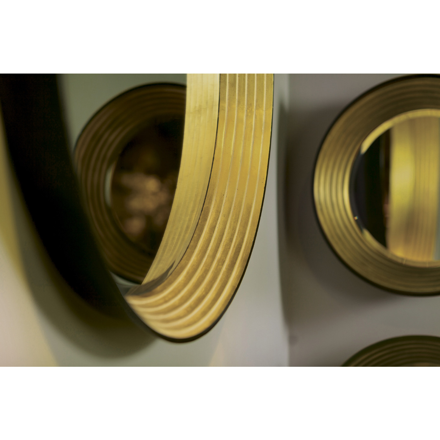 Contemporary Circular Recessed Silver Mirror