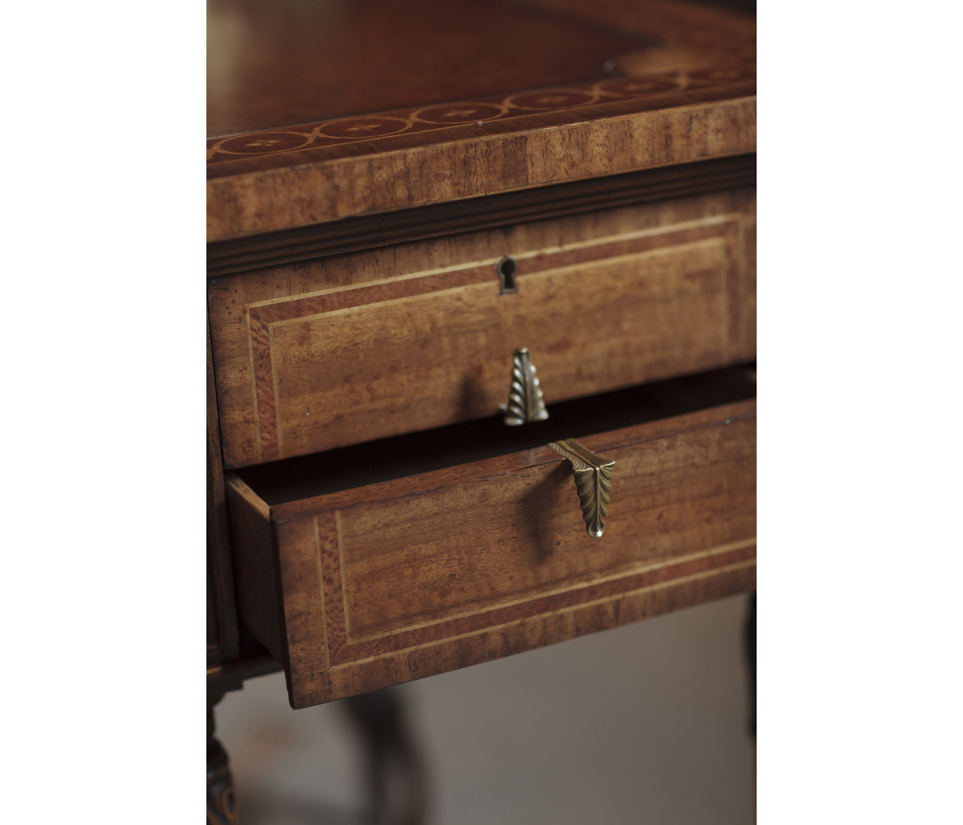 Napoleon III style writing table with fine inlay