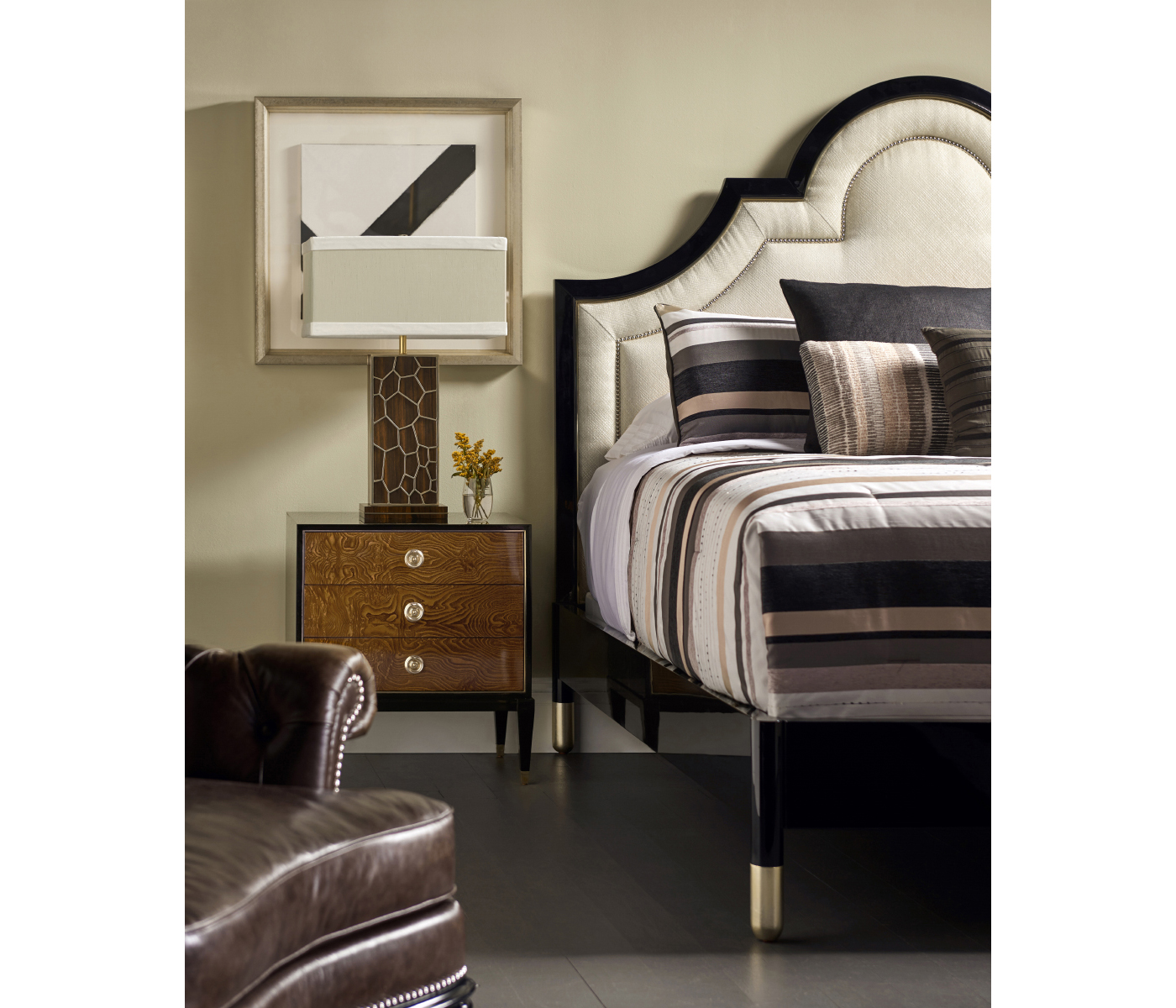 Madison Piano Black UK Queen Bed