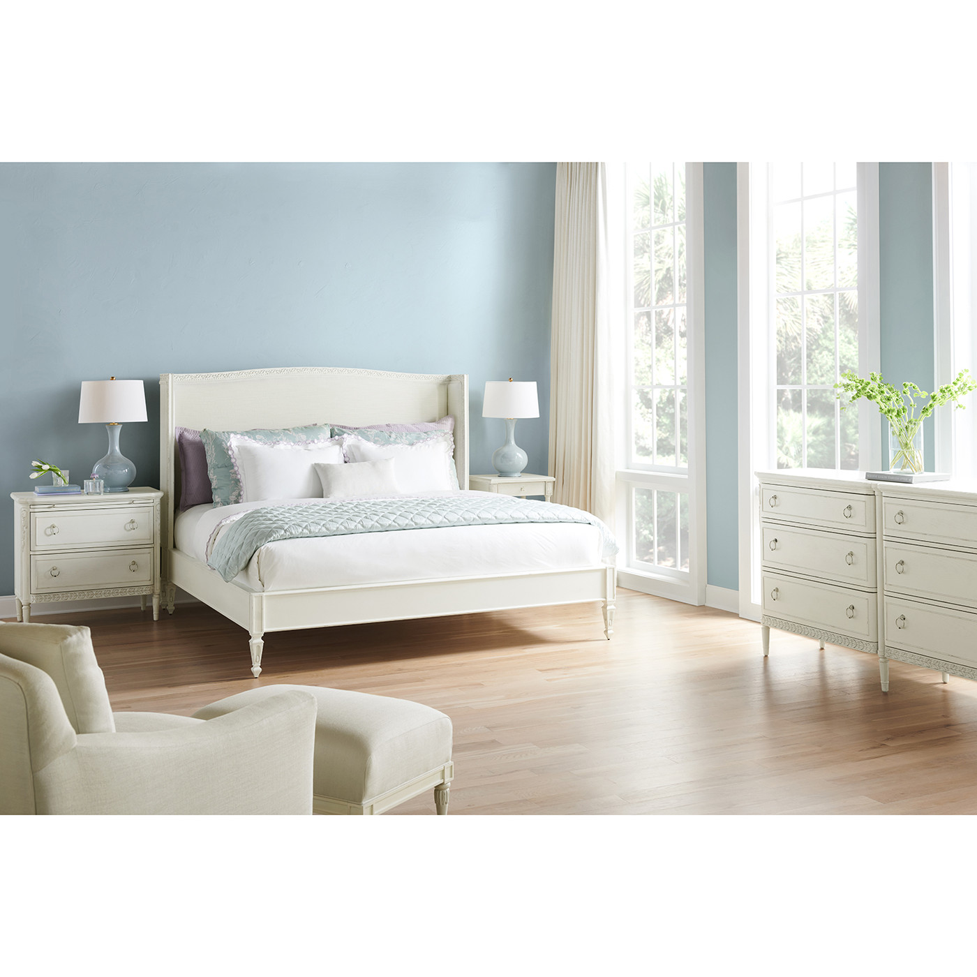 Antisolar Upholstered Shelter King Bed