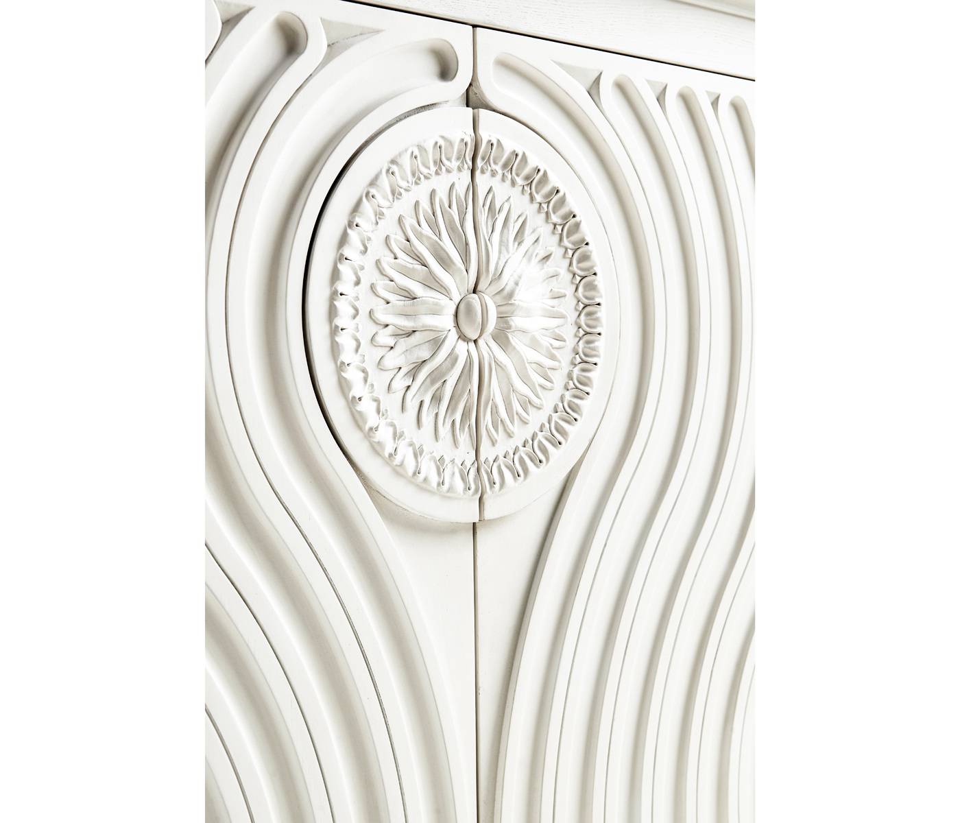 Radiatus Door Chest