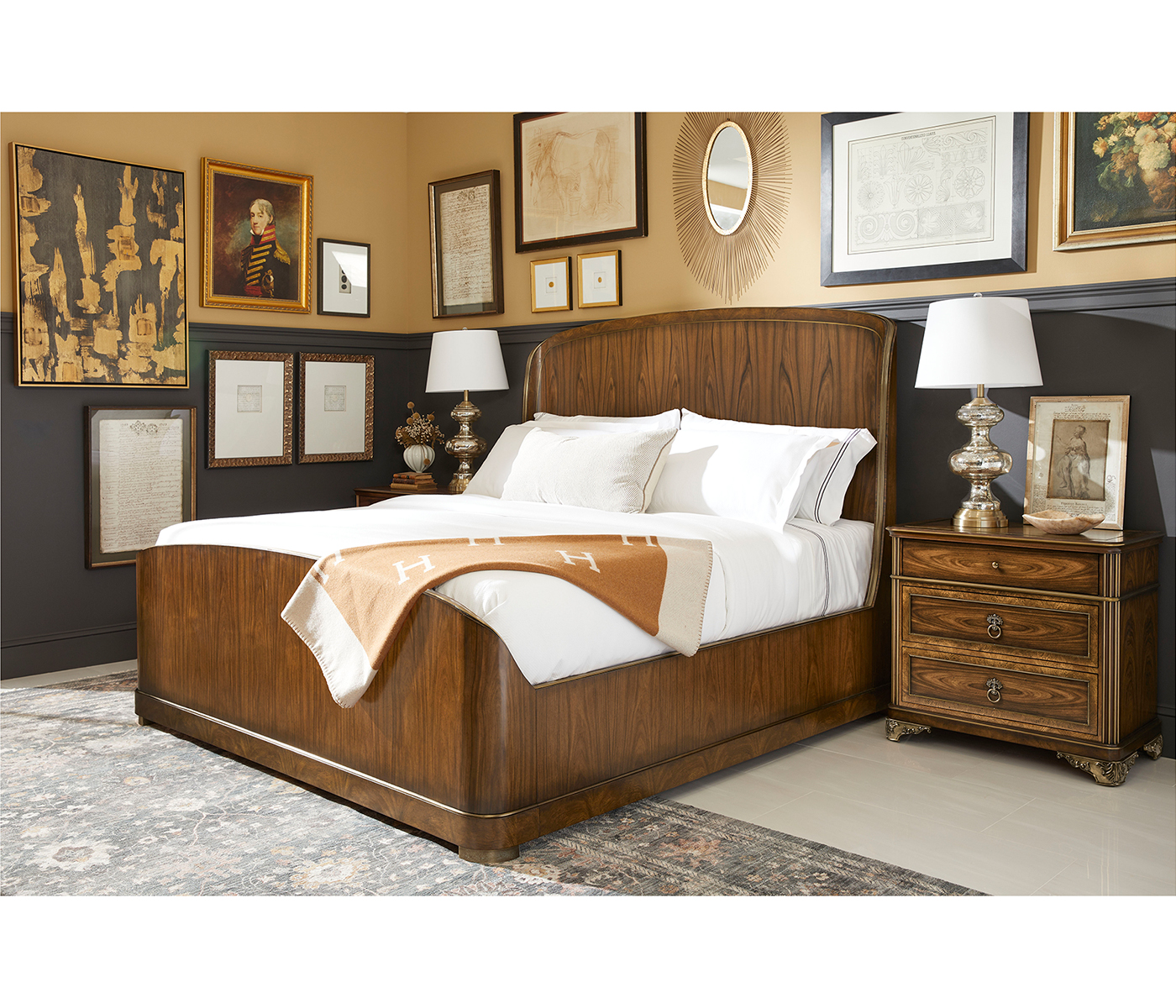 Viceroy King Panel Bed