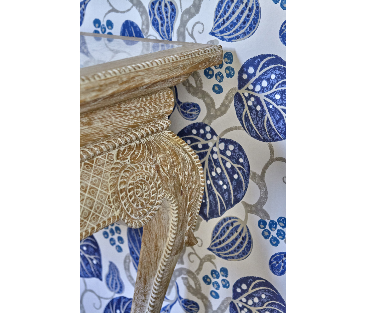 York Venetian White Oak Console