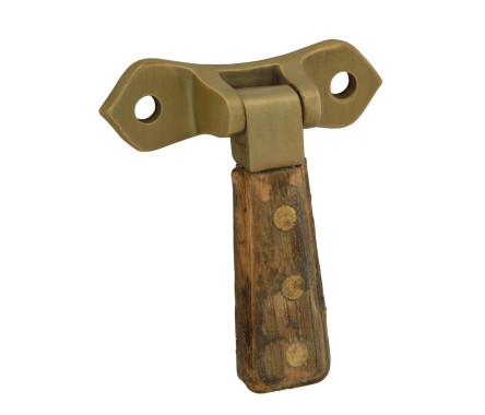 Tear drop handle